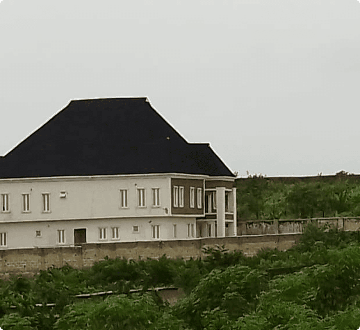 Luxury 2-Bedroom Apartment – Magodo Phase 2 — photo 1 of 2
